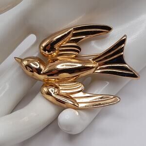 Vintage Coro Pegasus Bird Brooch Gold Tone 1940s 1950s 2 Inch Signed